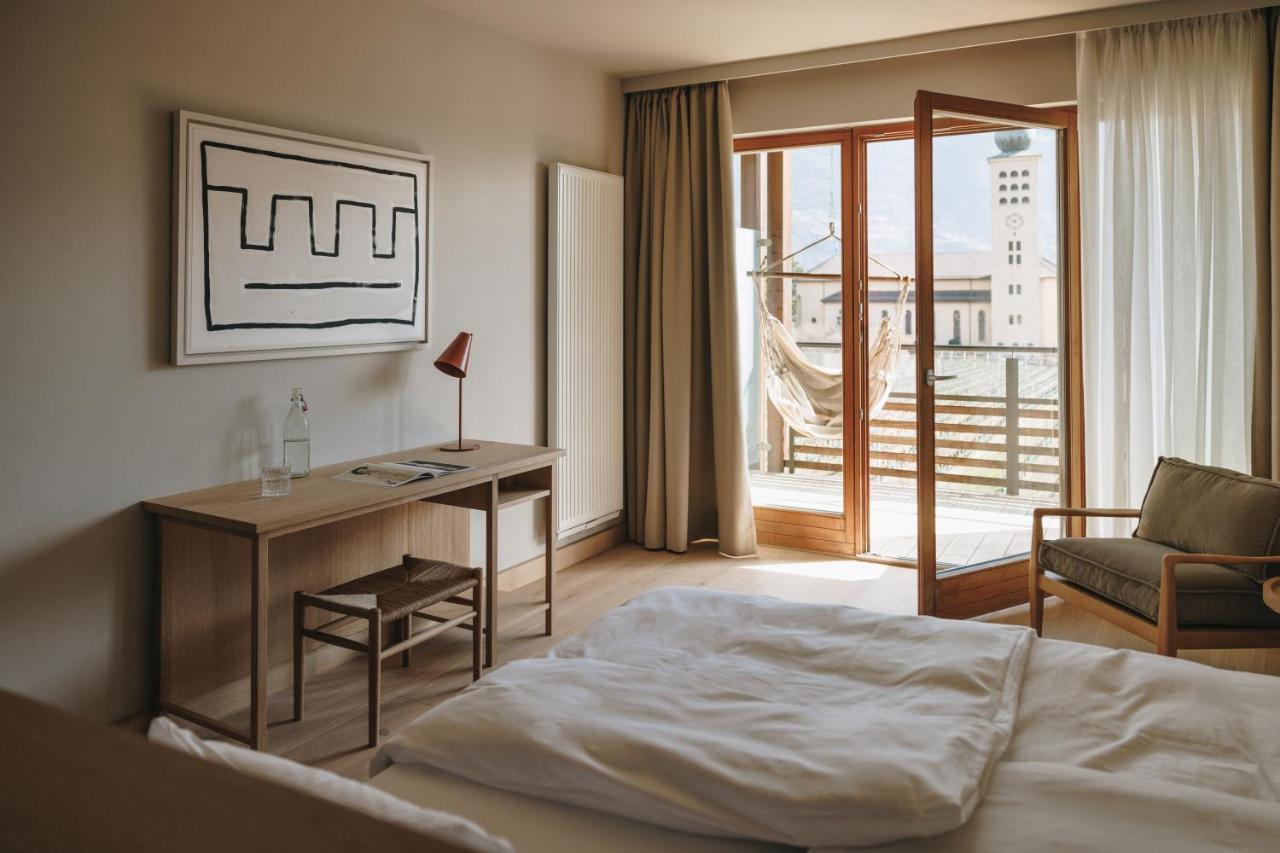 Hotel Schwarzschmied Лана Экстерьер фото